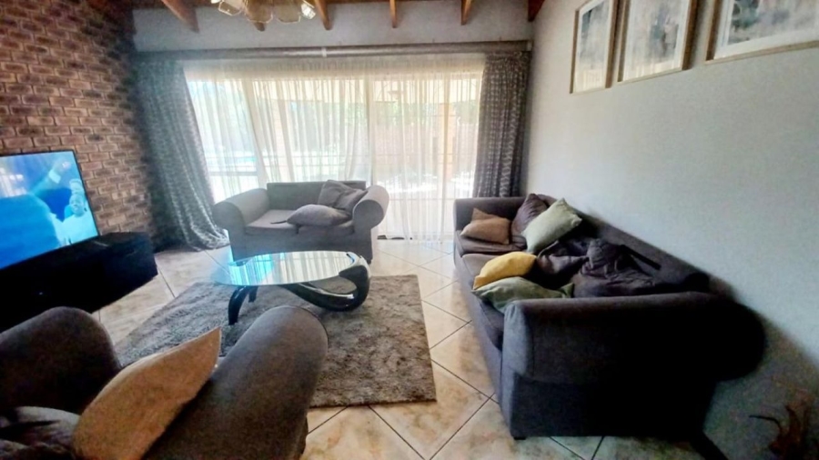 4 Bedroom Property for Sale in Groenvlei Sh Free State